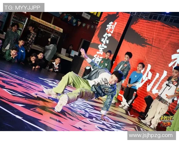 街舞文化在杭州的绽放:探秘街舞队的团队协作与默契之道 街舞文化在杭州的绽放:探秘街舞队的团队协作与默契之道